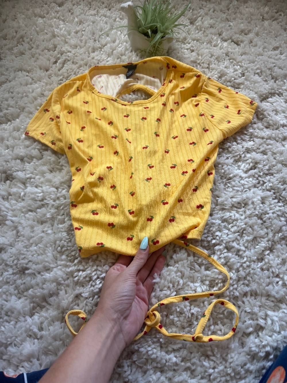 Sunny Yellow Rue 21 belly shirt wraparound Cherry-Print Short Sleeve Crop Top  y